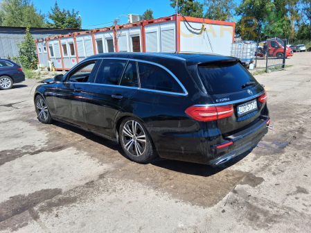 Mercedes-Benz 2020 - zdjęcie 4